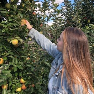 Meet your Posher, Stephanie